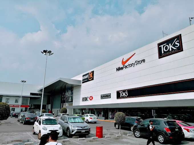 plaza comercial aeropuerto